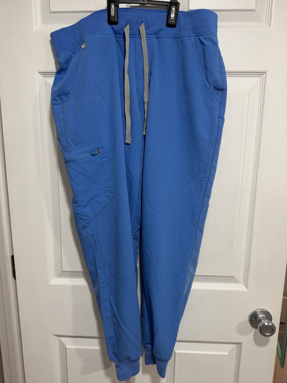Figs Women’s Ceil Blue Jogger Scrub Pants
